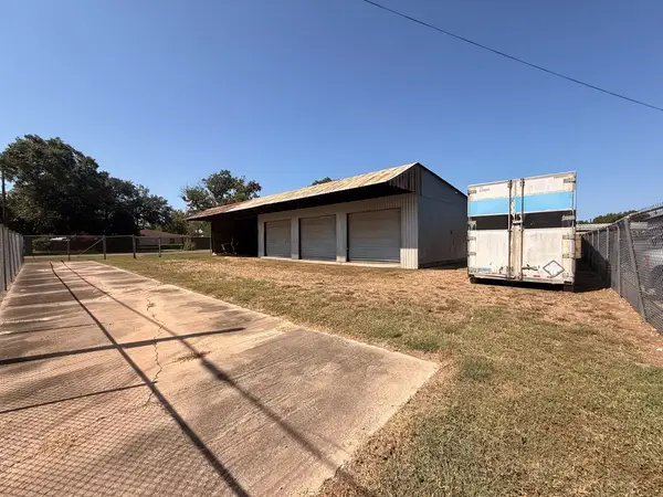 900 Spring Street, Columbus, TX 78934