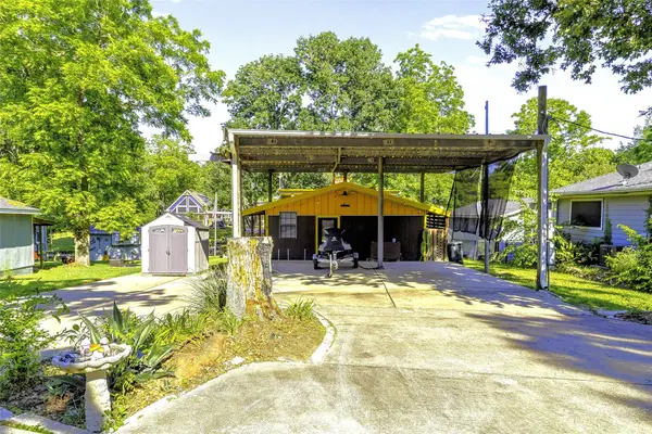 148 Sandpiper Dr, Livingston, TX 77351