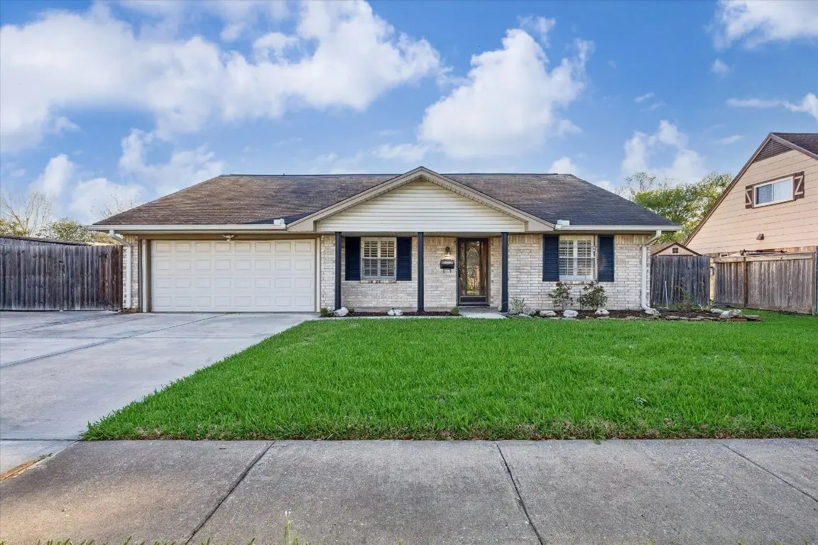 3305 Churchill Street, Pearland, TX 77581 - #1