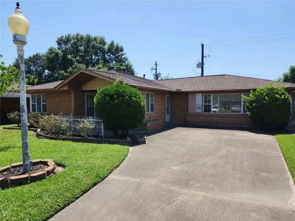 11319 Walk Drive, Houston, TX 77076