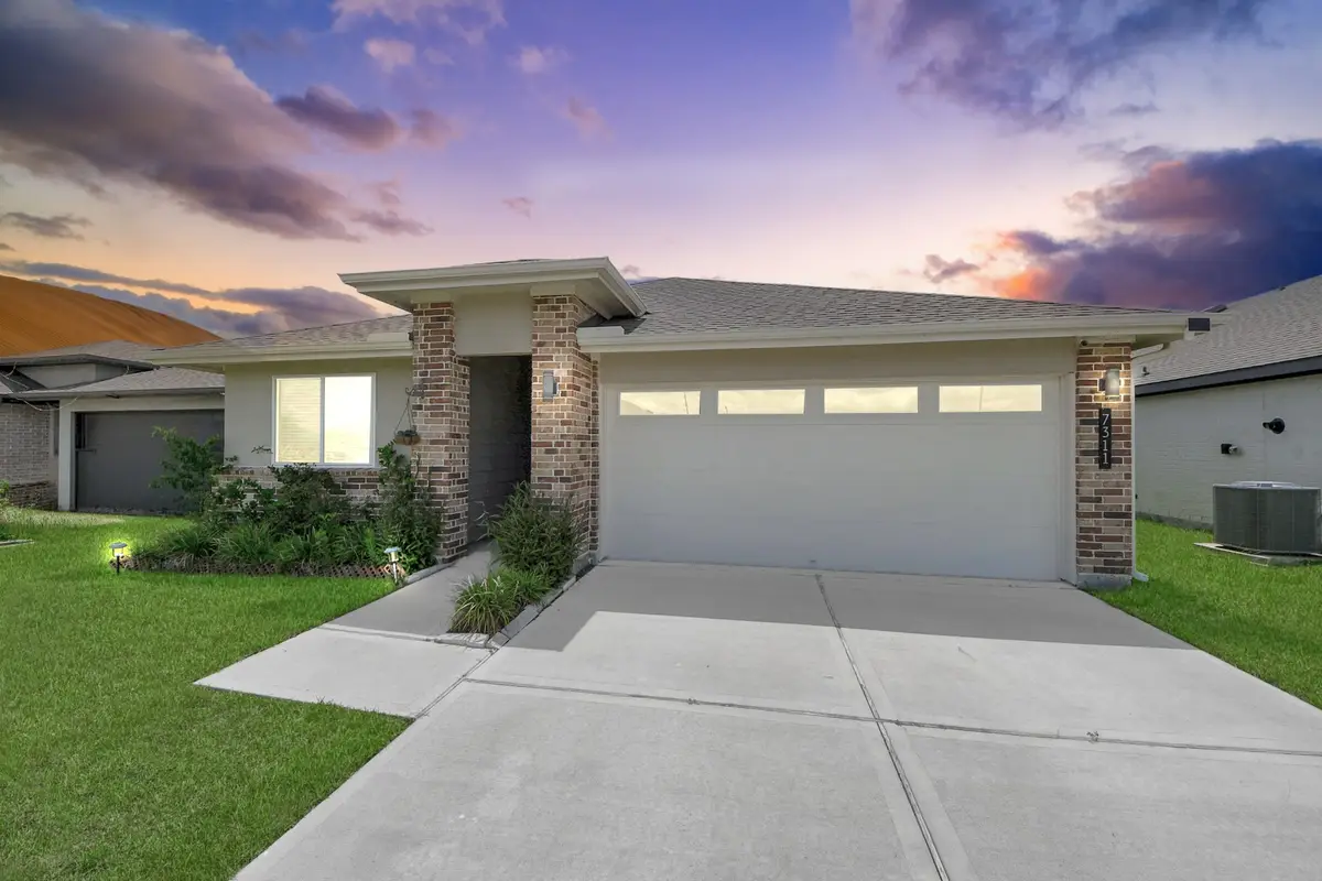 7311 Lakeway Bluff Lane, Richmond, TX 77407 - #1