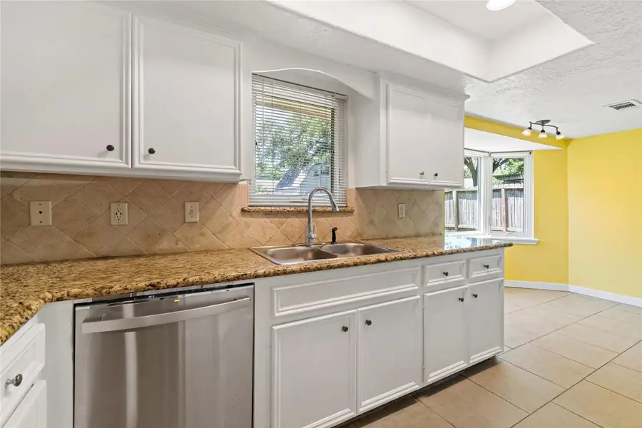 4518 N Heron Drive, Seabrook, TX 77586 - #2