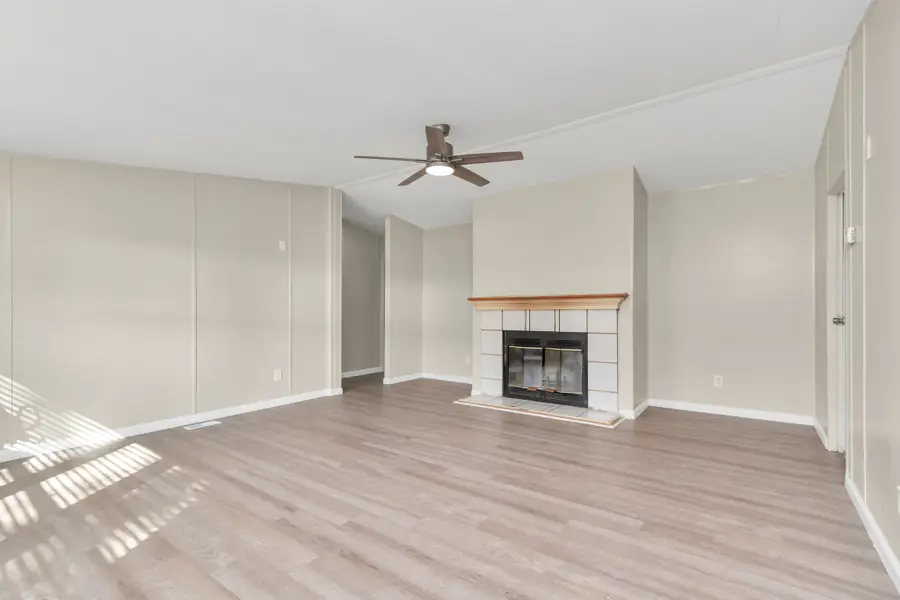 1206 Cindy Lane, Sealy, TX 77474 - #2