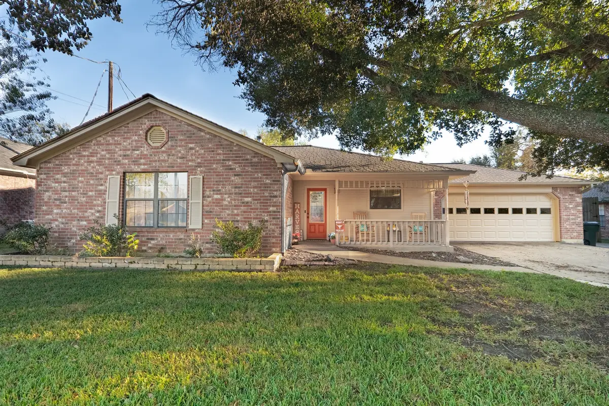 106 N Hills Circle, Franklin, TX 77856 - Image #1