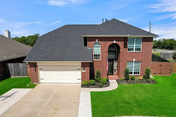 105 Kevin Court, La Porte, TX 77571