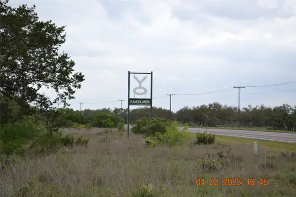 211 Ringtail Road, Junction, TX 76849