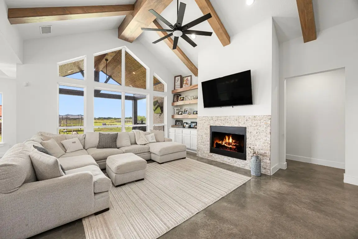 15757 County Road 272, East Bernard, TX 77435 - #1