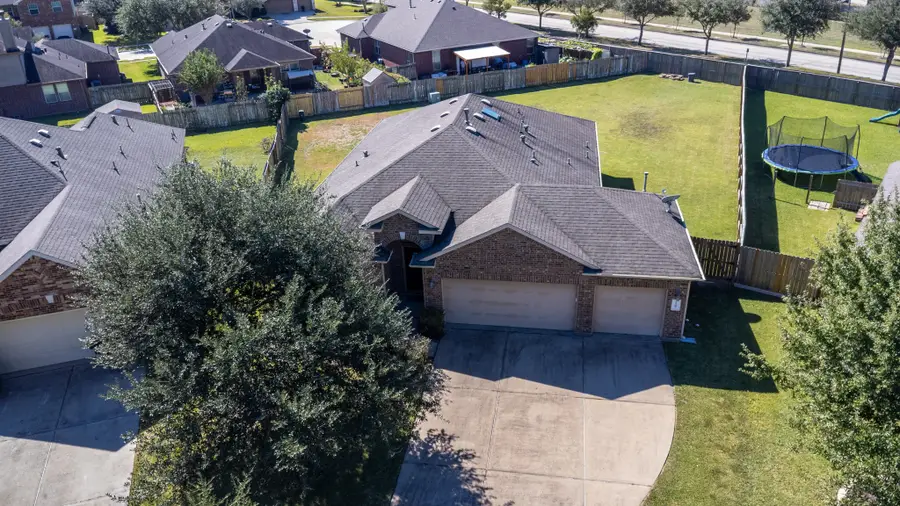 6540 Turner Fields Lane, Dickinson, TX 77539 - Image #2