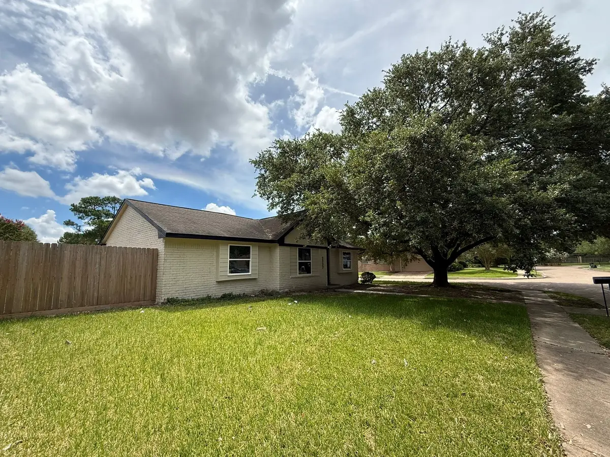 2227 Cherry Bend Dr, Houston, TX 77077 - #1