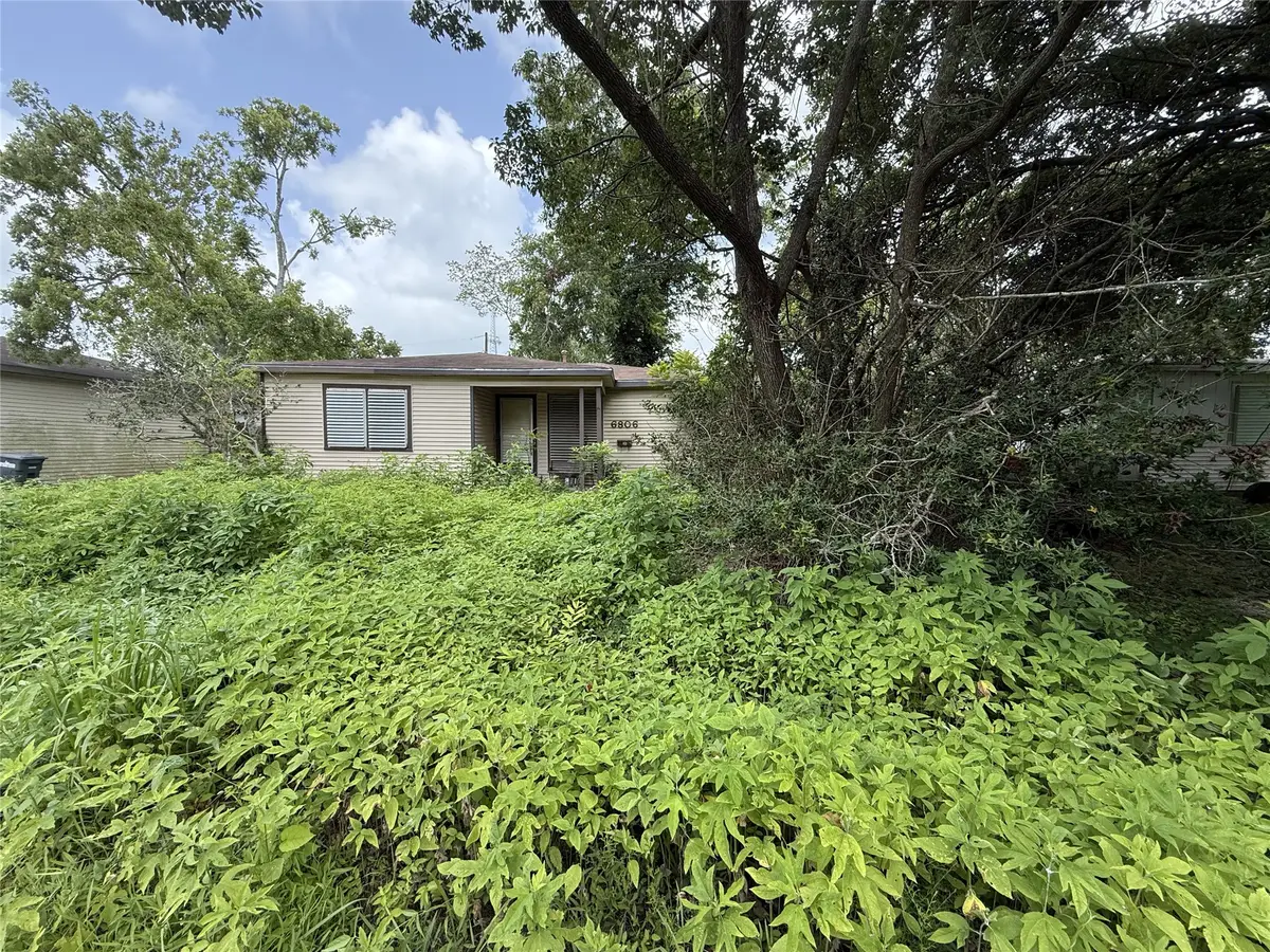 6806 E Bayou Drive, Hitchcock, TX 77563 - #1