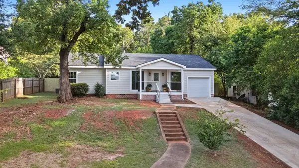 1016 Woodland Drive, Palestine, TX 75801