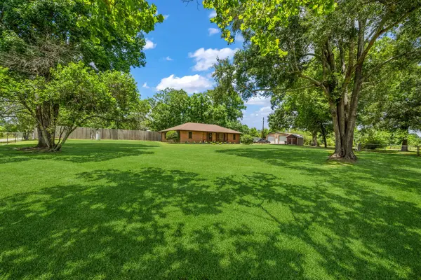 2245 County Road 381 S, Cleveland, TX 77328