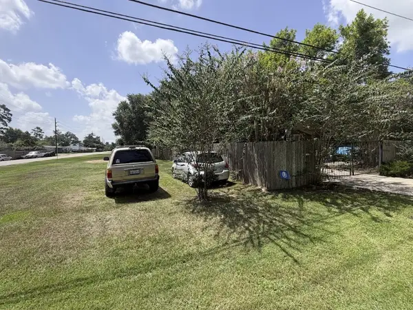 5303 Five Oaks Drive, Spring, TX 77389