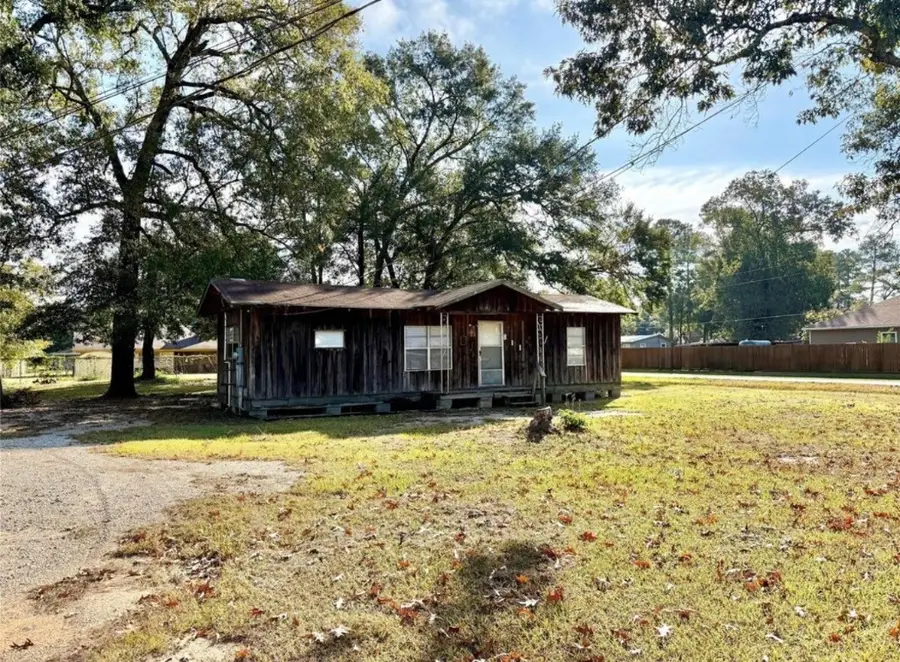 811 S Fenner Avenue, Cleveland, TX 77327 - #2