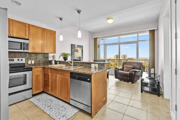 500 Seawall Boulevard #1105, Galveston, TX 77550