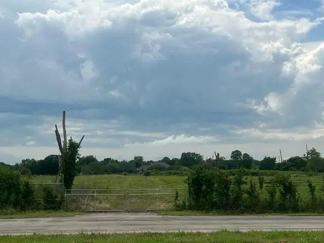 000 County Road 48, Pearland, TX 77583 - #1