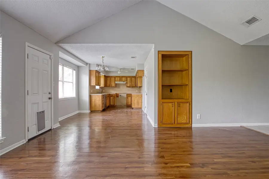 207 Sugar Cane Trace, Lake Jackson, TX 77566 - Image #3