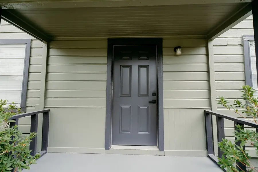1308 N Rock Island Street, Angleton, TX 77515 - #3