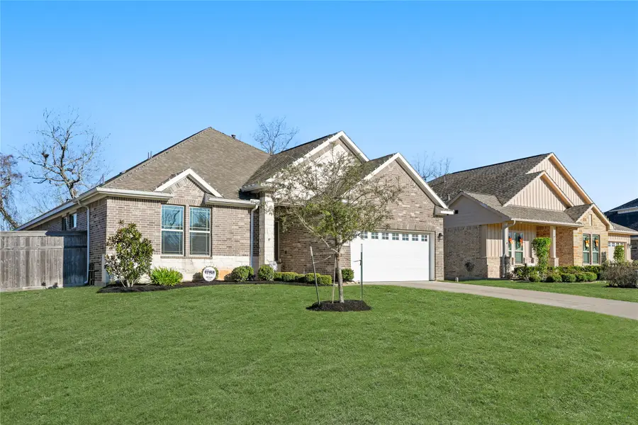 33006 Woodlake Drive, Fulshear, TX 77441 - Image #2