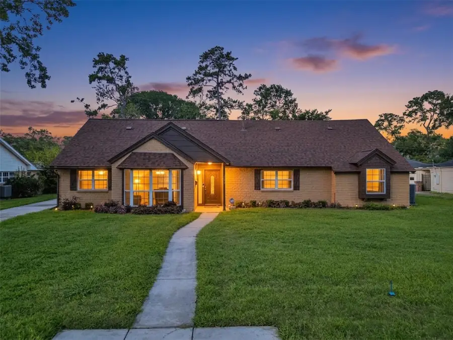 3017 Inwood Drive, Dickinson, TX 77539 - #2