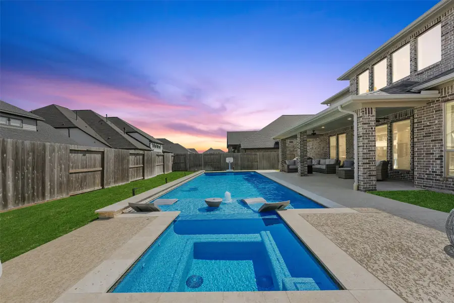 5722 Logan Ridge Lane, Fulshear, TX 77441 - Image #2