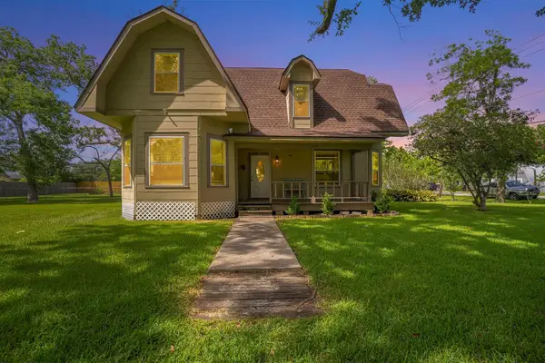 14306 4th Street, Santa Fe, TX 77517