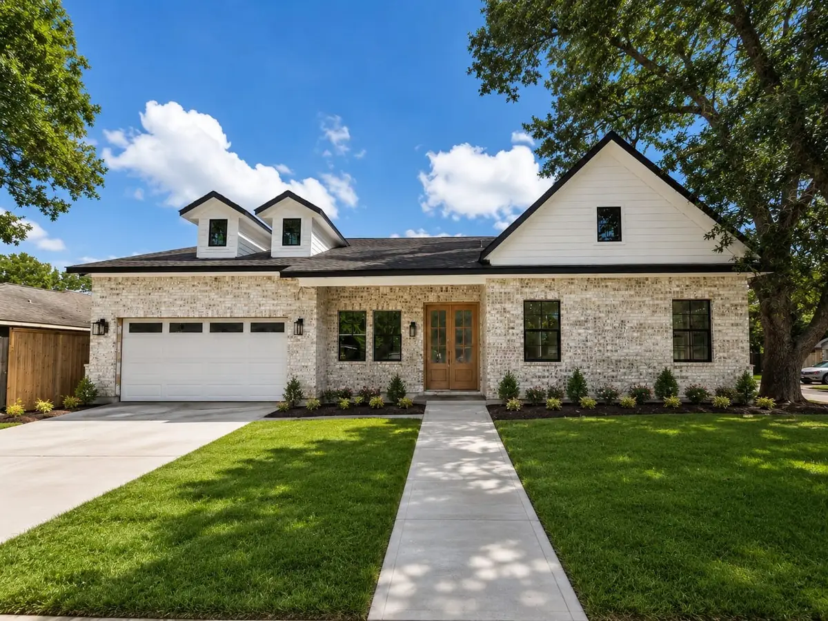 4802 Hummingbird Street, Houston, TX 77035 - #1