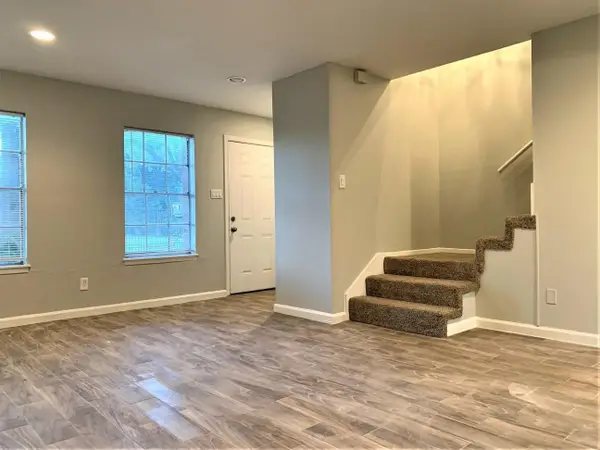 10004 Westview #A, Houston, TX 77055