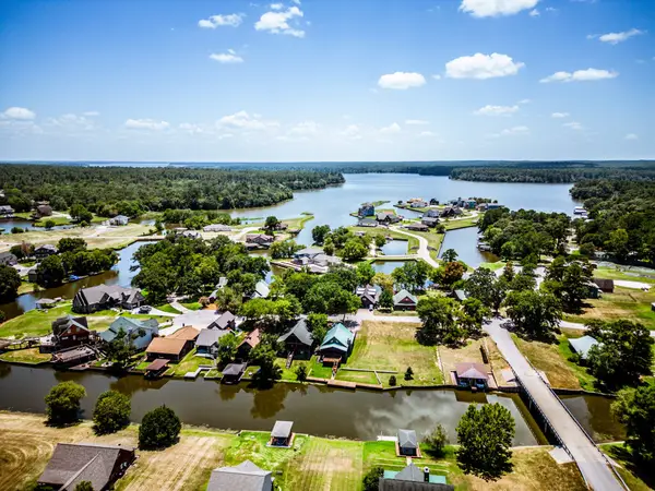 187 N Forest Drive, Huntsville, TX 77340