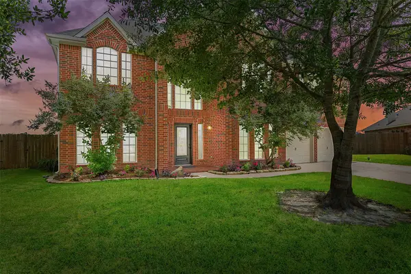 8206 Shady Grove Street, Baytown, TX 77523