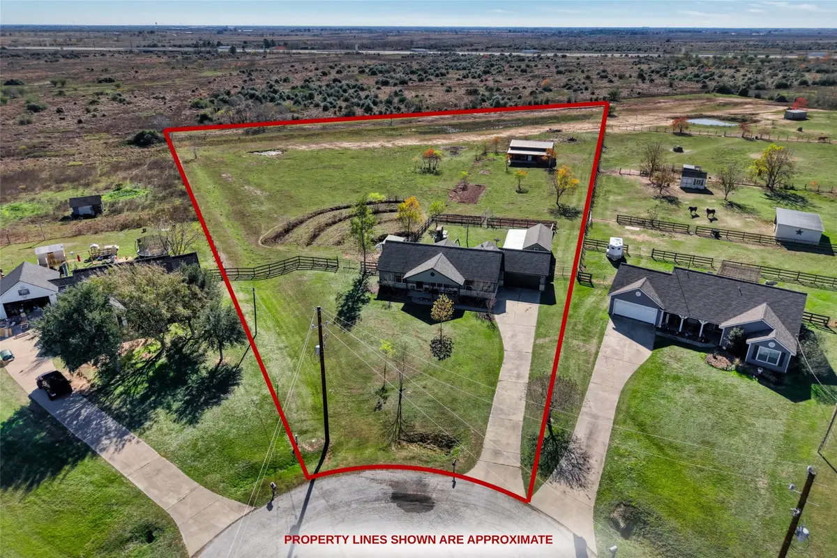 2159 Settlers Court Drive, Sealy, TX 77474 - Image #1