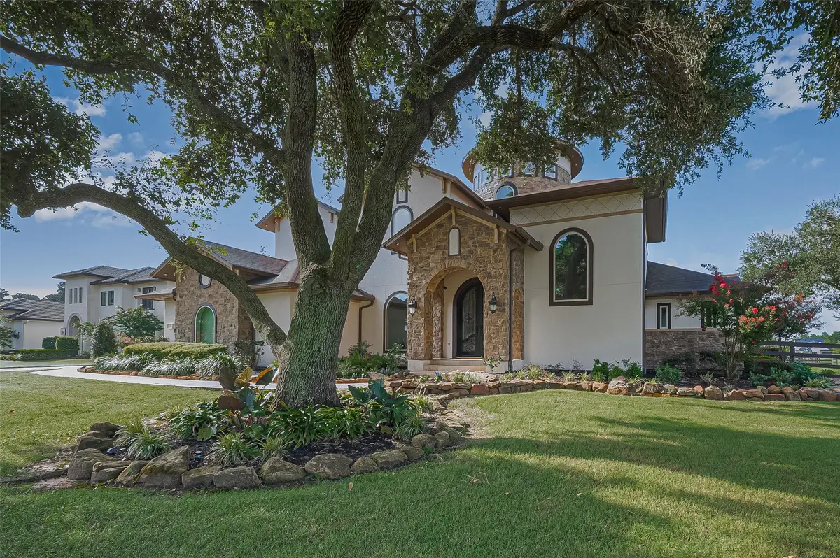14 Royal King Road, Tomball, TX 77377 - #1