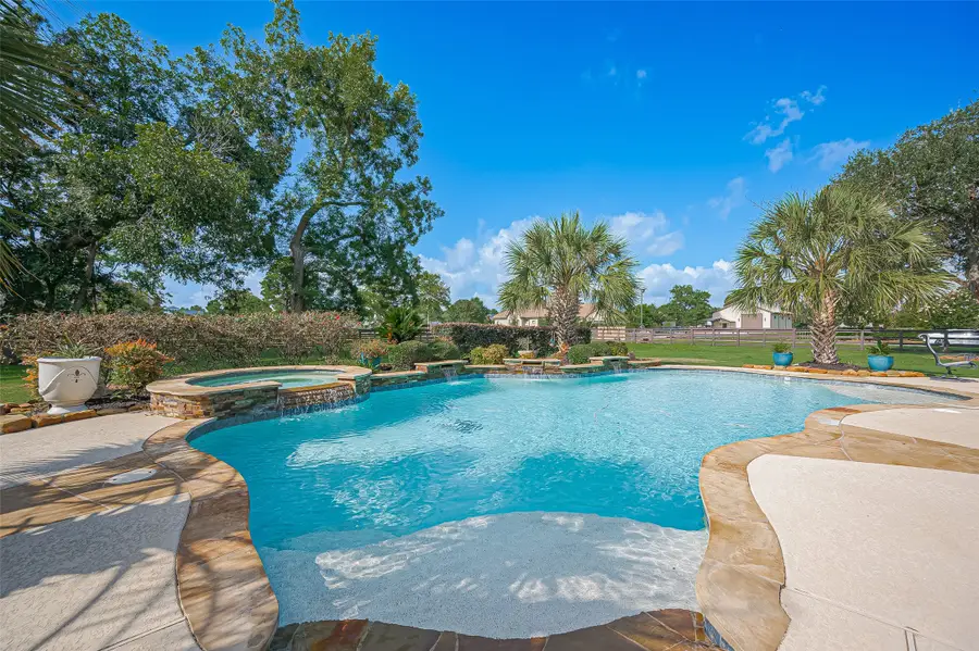 14 Royal King Road, Tomball, TX 77377 - #2