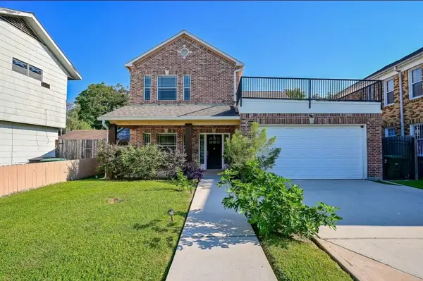 4433 Pease, Houston, TX 77023