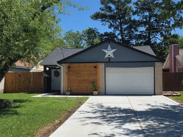 8646 Flower Path Street, Houston, TX 77044