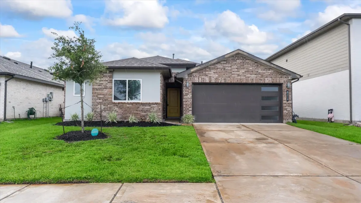 8219 Precious Passing Way, Rosharon, TX 77583 - #1