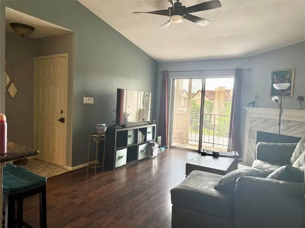 2120 El Paseo Street #408, Houston, TX 77054