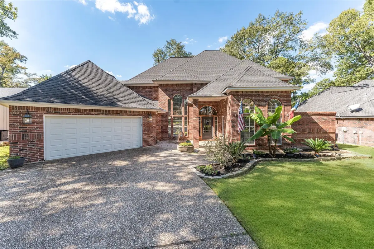208 Springs Edge Drive, Conroe, TX 77356 - Image #1