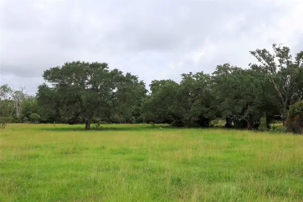 1340 Cr 253, Weimar, TX 78962