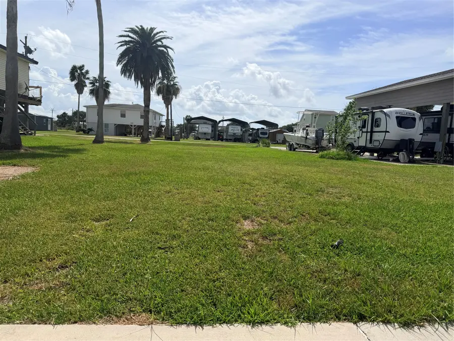 1123 Buddy Kirk Drive, Crystal Beach, TX 77650 - #2