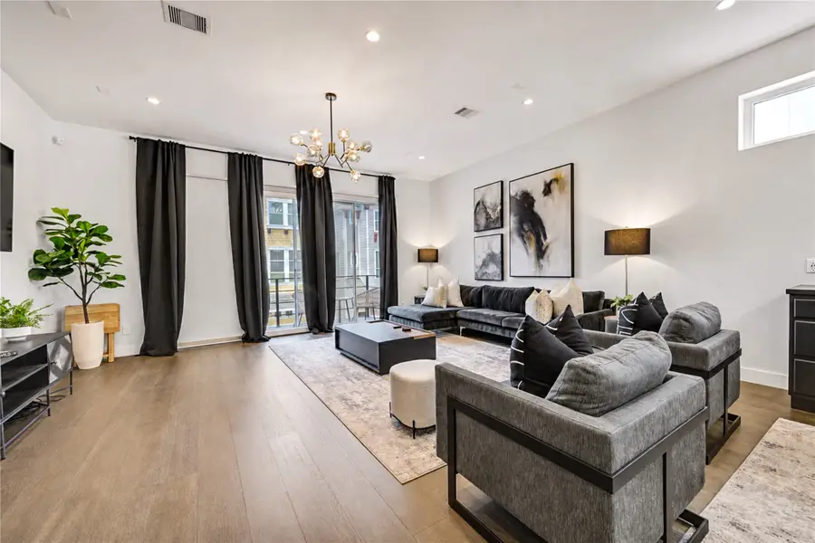 1146 W 17th Street, Houston, TX 77008 - #2