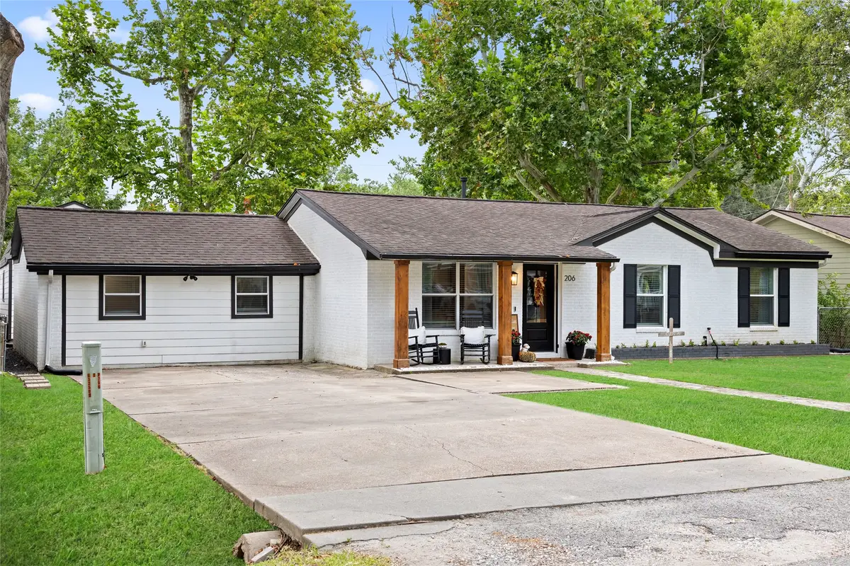 206 Edens Avenue, League City, TX 77573 - #1