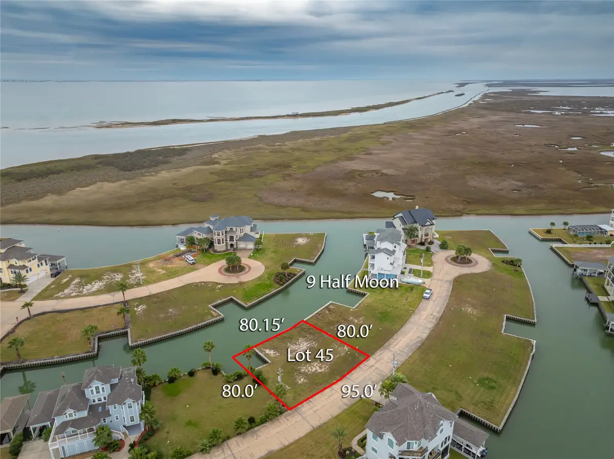 9 Half Moon, Hitchcock, TX 77563 - #1