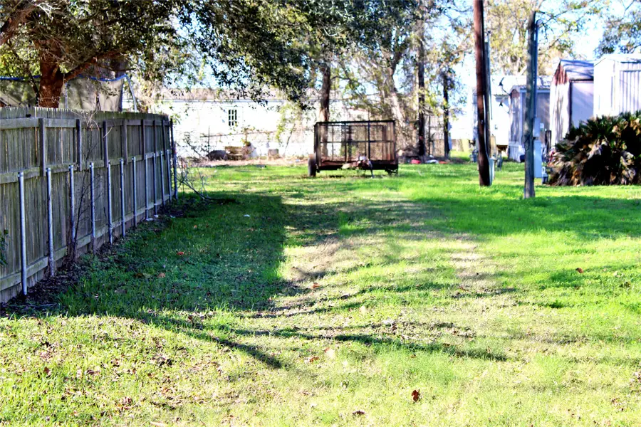 628 Austin Street, Columbus, TX 78934 - Image #2