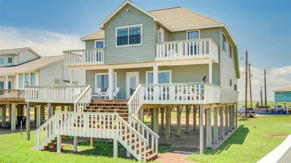 101 Stanek Drive, Surfside Beach, TX 77541