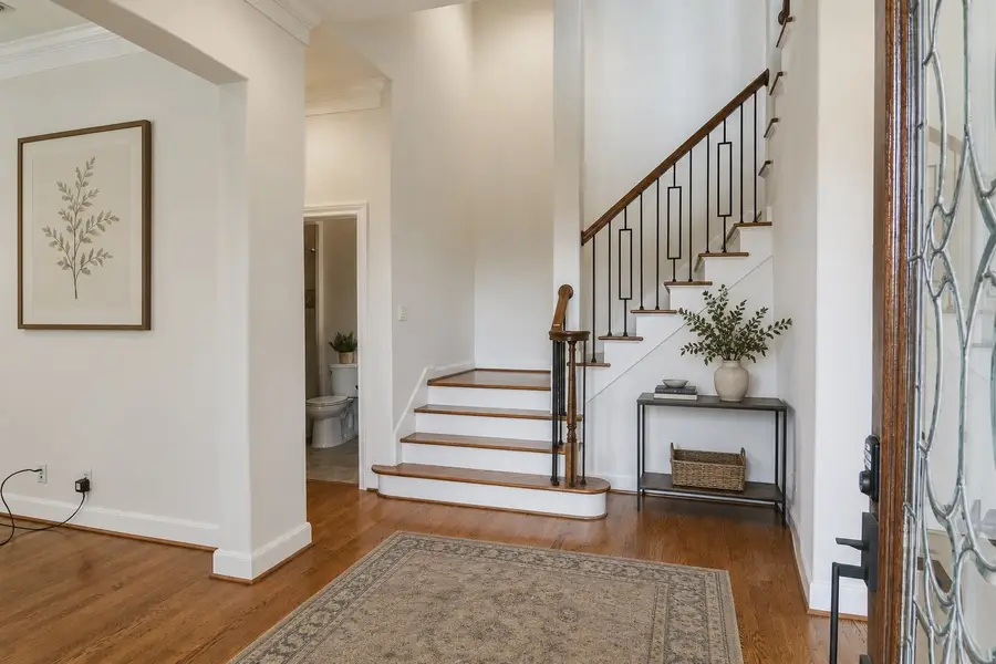 302 S Gate Stone, Houston, TX 77007 - #2