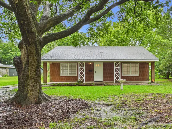 2610 S Crockett Street, La Marque, TX 77568