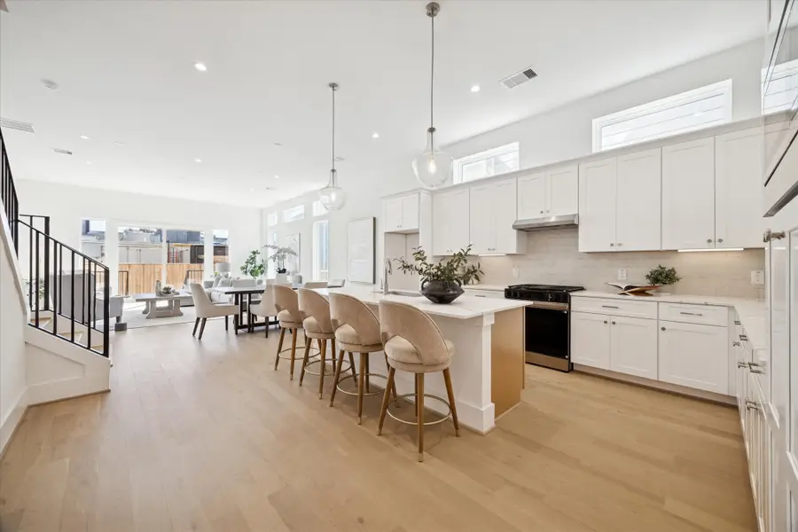 1522 W 21st St, Houston, TX 77008 - Image #3