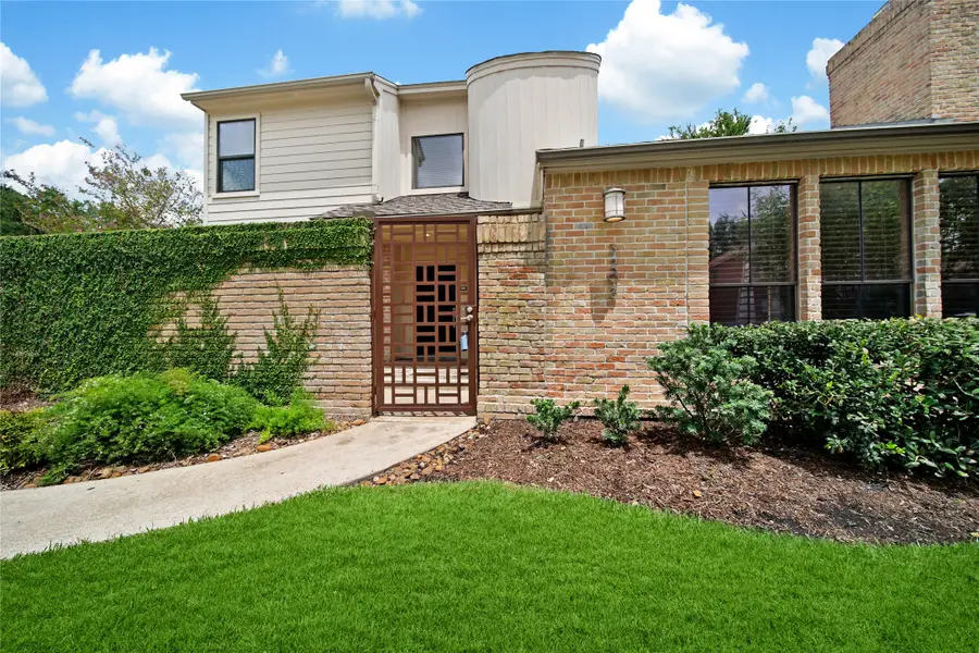 3203 Ashfield Drive, Houston, TX 77082 - #3