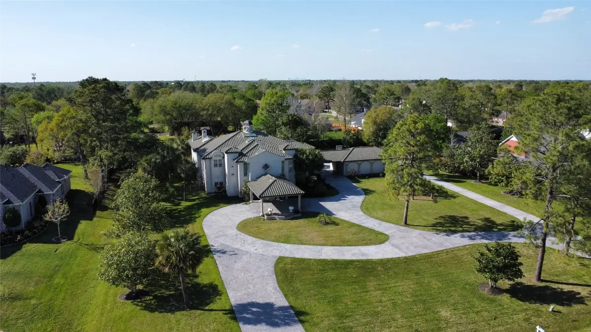 1204 Cowards Creek Drive, Friendswood, TX 77546 - #1